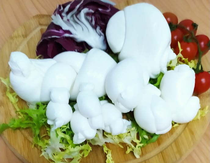 Fior di latte, trecce, treccione, nodi, ciliegine, sfoglia
