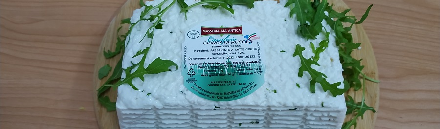 Formaggio fresco, giuncata bianca, alle noci, alla rucola